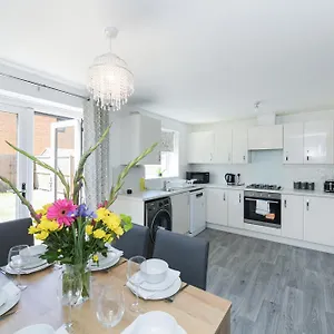  Holiday home Arkwright House - Modern Townhouse Close To City Centre