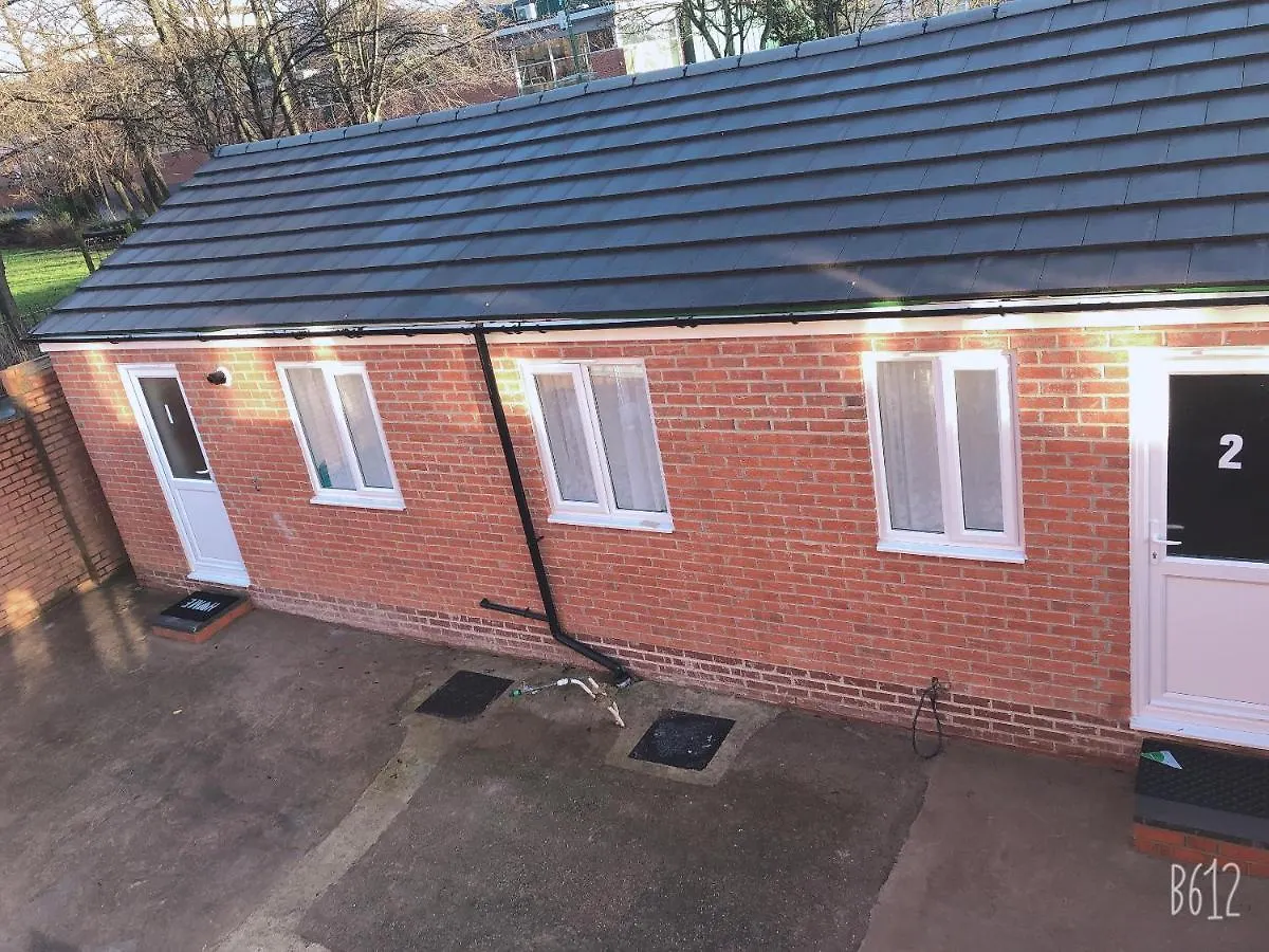 Apartment Flat 1 - Entire Modern Studio With En-Suite And Free Parking Close To Qmc, City Centre & Notts Uni Nottingham